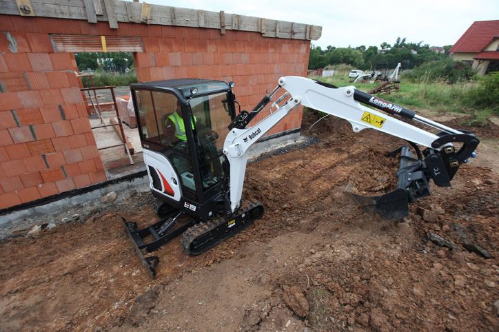 Meer nieuws - inter-techno-large-bobcat-excavator-e19