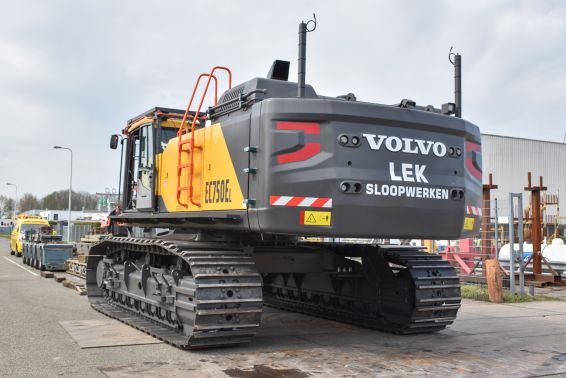 Sloopgigant Lek